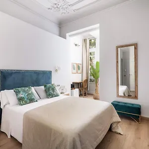 suites-bcn-rambla.catalonia-hotels.com/