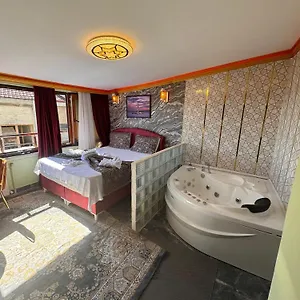 https://gur-royal-suit-aparts.istanbul-turkeyhotels.com